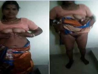 Today Exclusive-Telugu Aunty Showing her Boob...